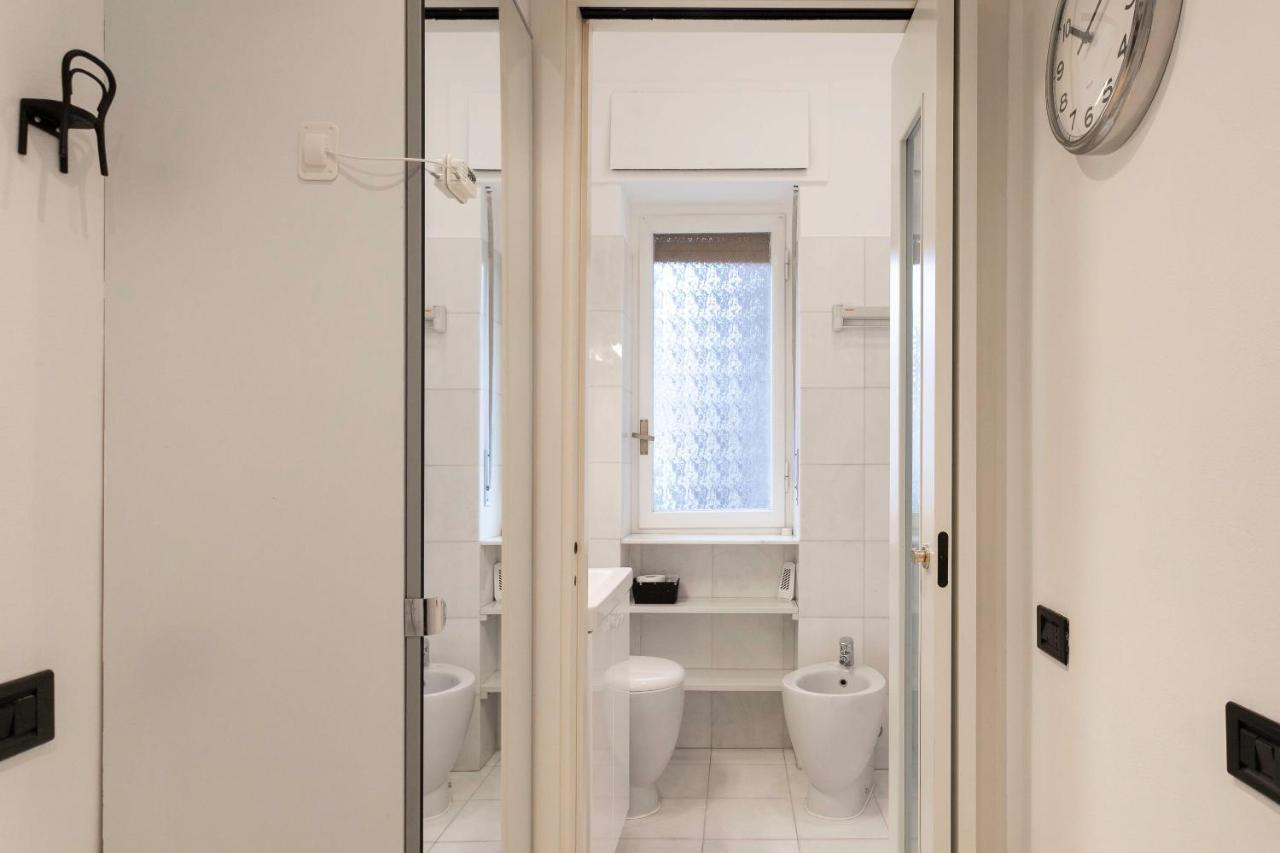 Luna Homes - Studio In Corso Sempione Milaan Buitenkant foto