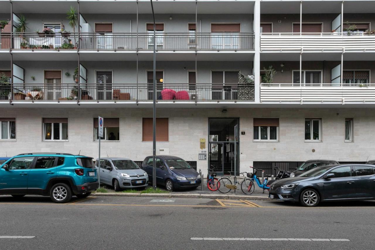 Luna Homes - Studio In Corso Sempione Milaan Buitenkant foto